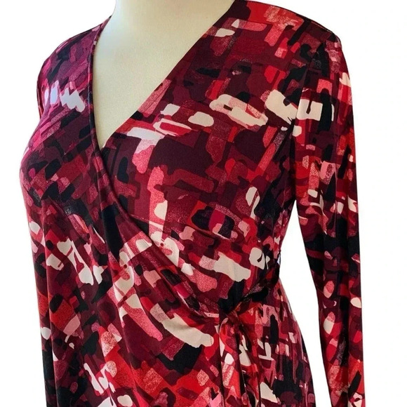Liz Lange Maternity Long Sleeves Jersey Wrap Dress Size XL Red Black Abstract - Picture 7 of 16